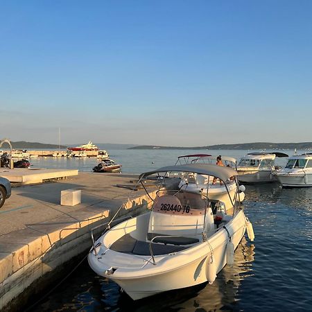 Amaizing Apartment Near Airport Kaštel Štafilić Exterior foto